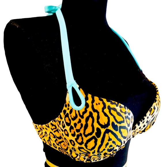 VS Cheetah Bikini Top - Picture 3 of 9